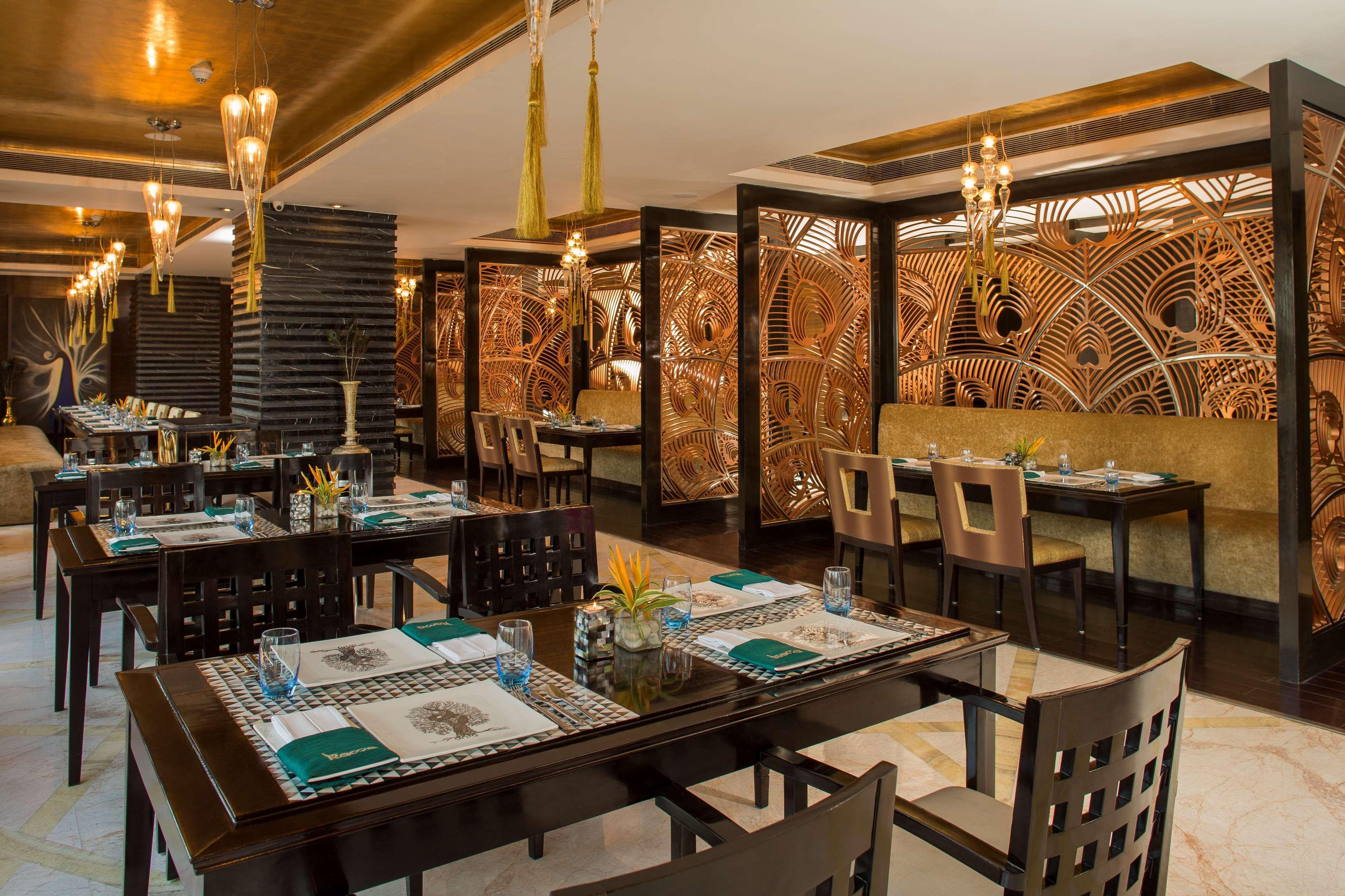 Radisson Blu Kaushambi Delhi Ncr Hotel Газиабад Екстериор снимка
