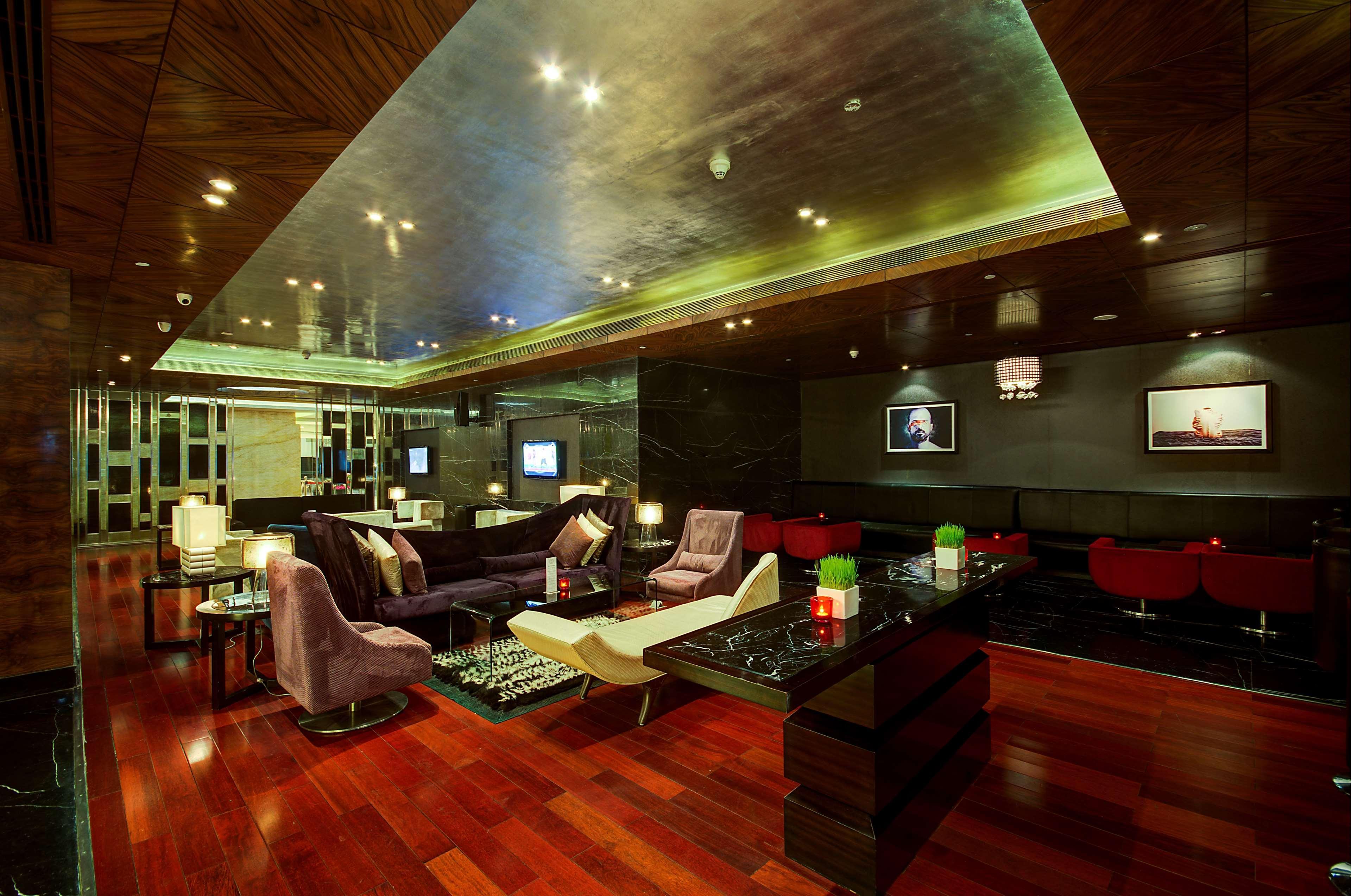 Radisson Blu Kaushambi Delhi Ncr Hotel Газиабад Екстериор снимка