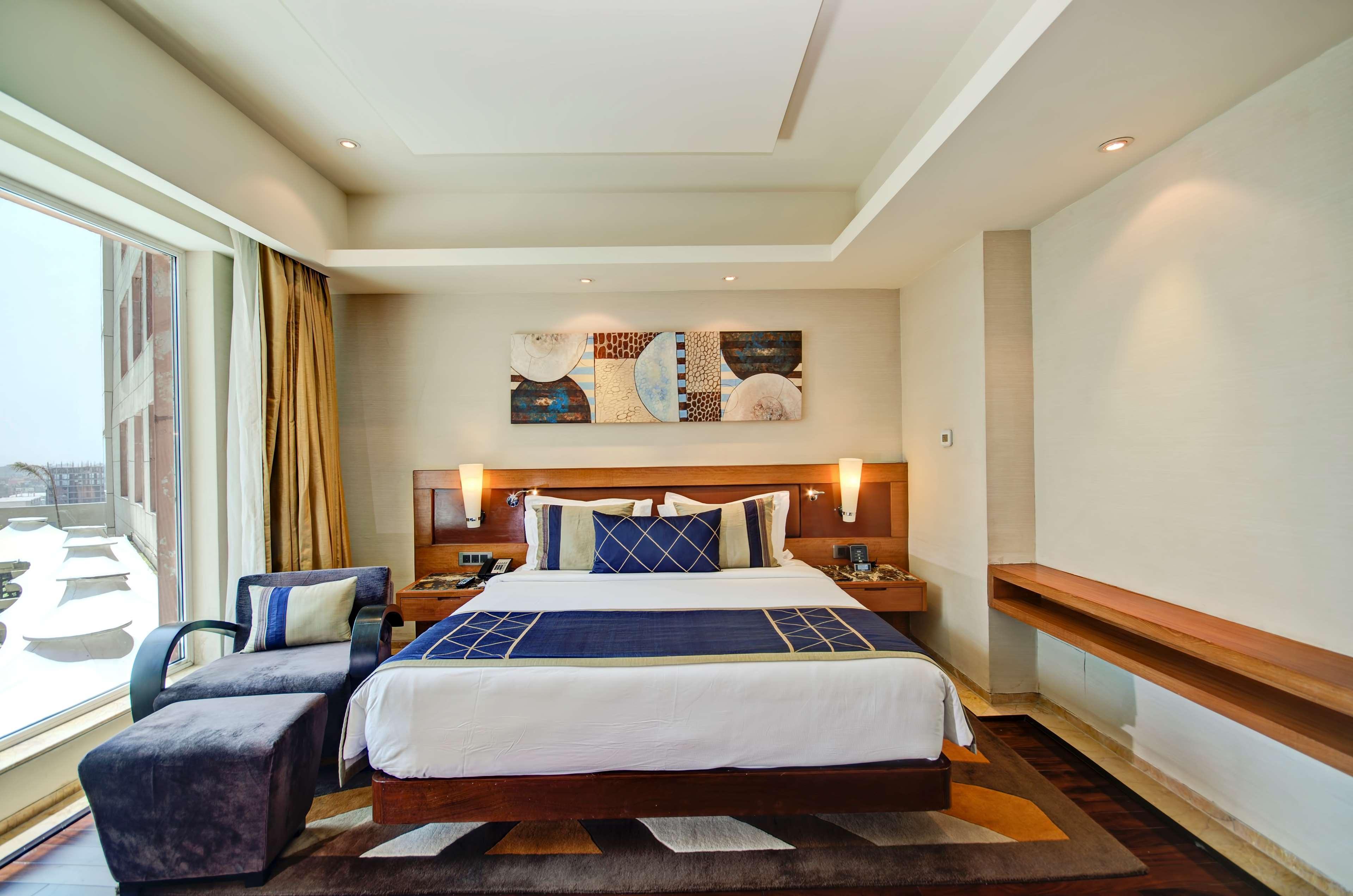 Radisson Blu Kaushambi Delhi Ncr Hotel Газиабад Екстериор снимка